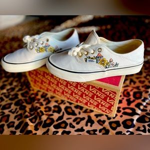 (almost brand new!!)vans authentic SF trippy floral mushroom shoe w7/m5.5